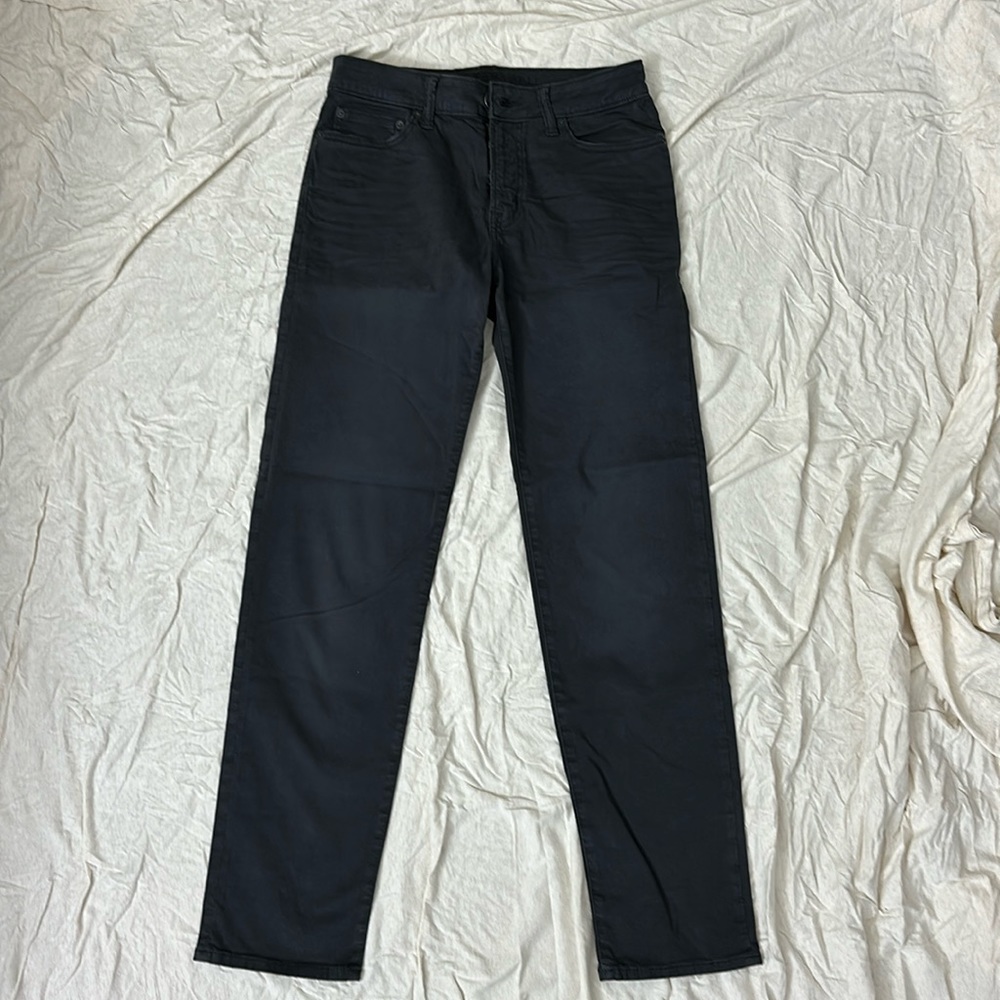 American Eagle Slim Straight Jeans. Size 28 waist 32 Length